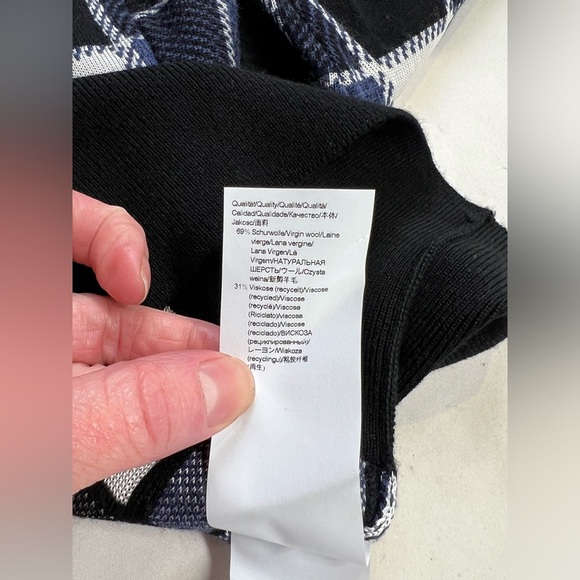 BOSS Blue and black check crew neck crop sweater size L - Picture 16 of 16